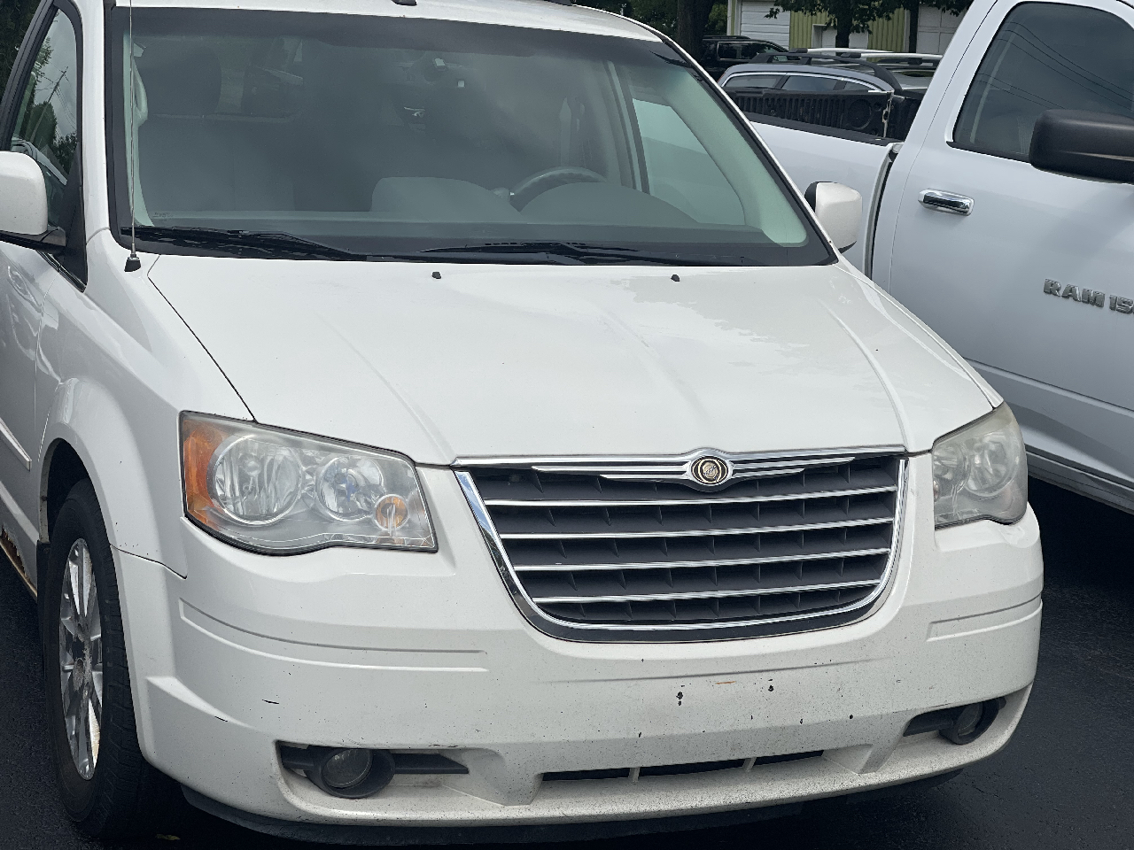 Used 2008 Chrysler Town & Country for Sale in Angola IN 46703 Corkle