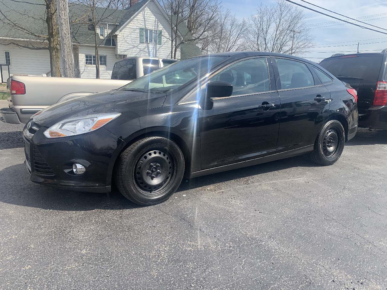 Used 2012 Ford Focus SE Sedan for Sale in Angola IN 46703 Corkle Auto