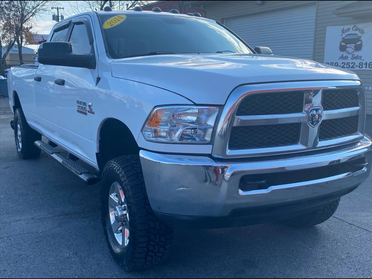 2014 RAM 3500 SLT Crew Cab LWB 4WD