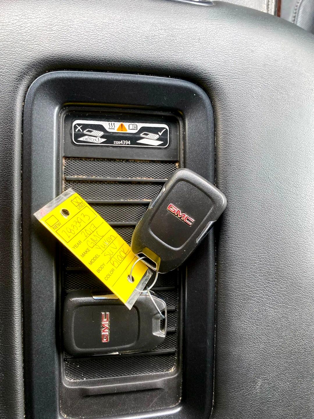 GMC Yukon SLT 4WD 2017