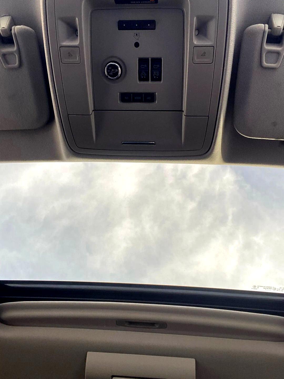 GMC Yukon SLT 4WD 2017