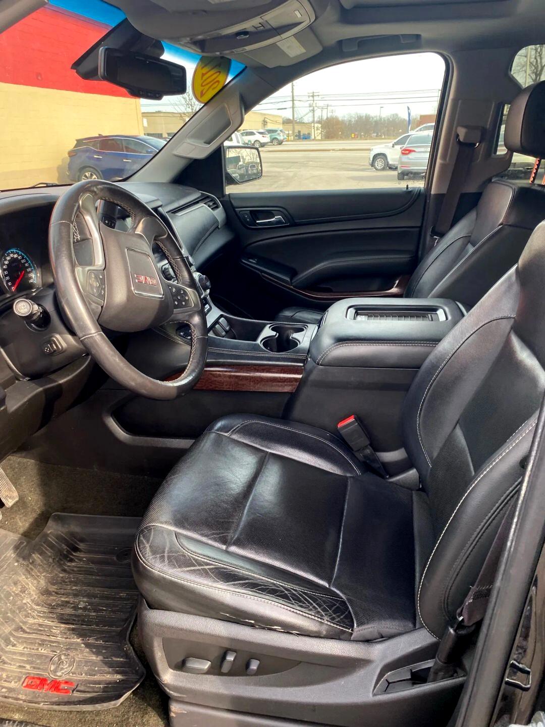 GMC Yukon SLT 4WD 2017