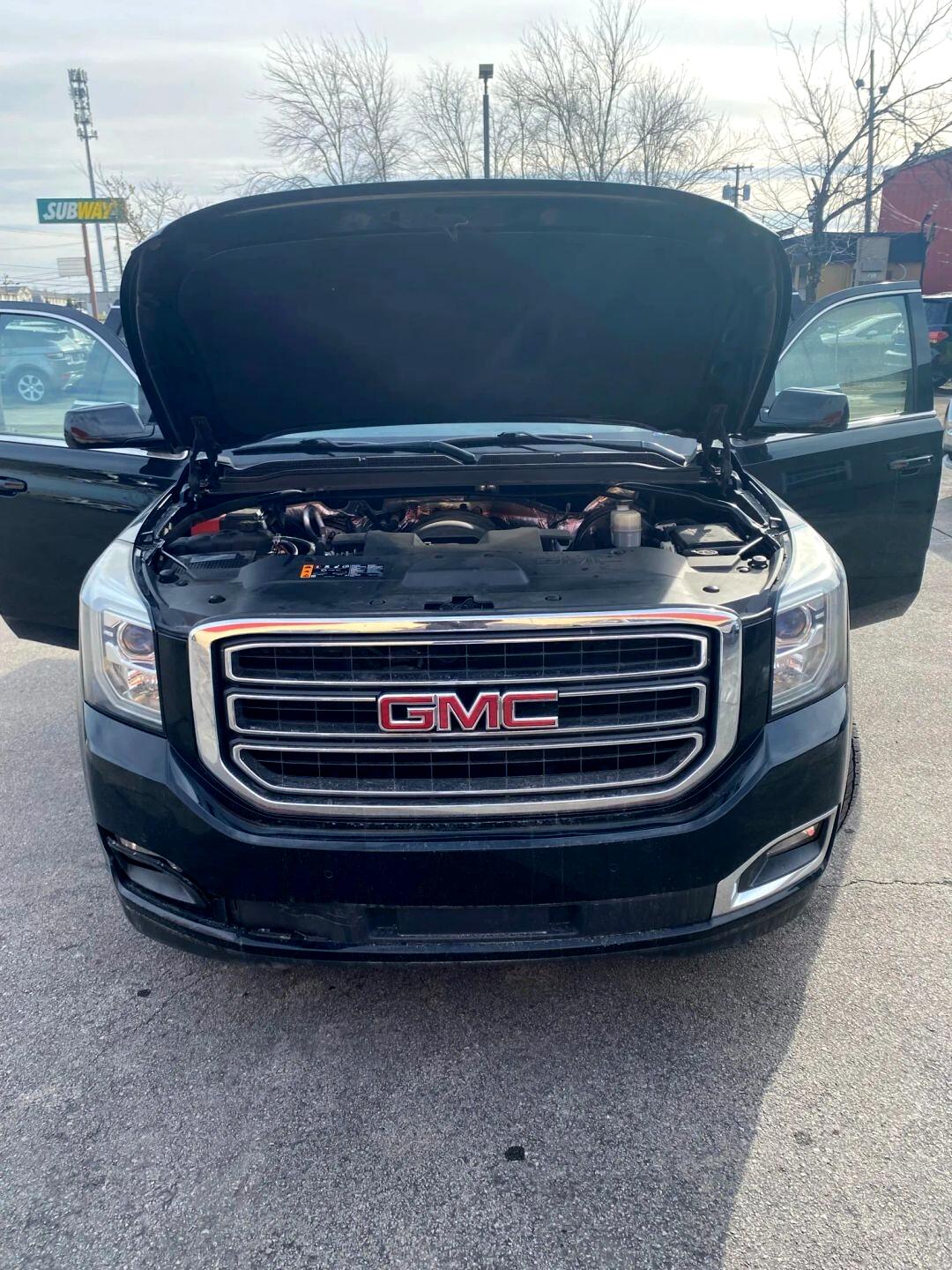 GMC Yukon SLT 4WD 2017