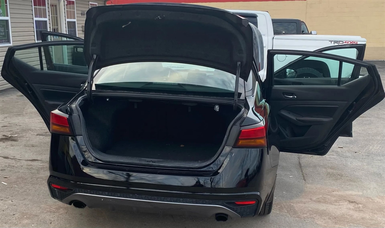 Nissan Altima VC-T SR 2021