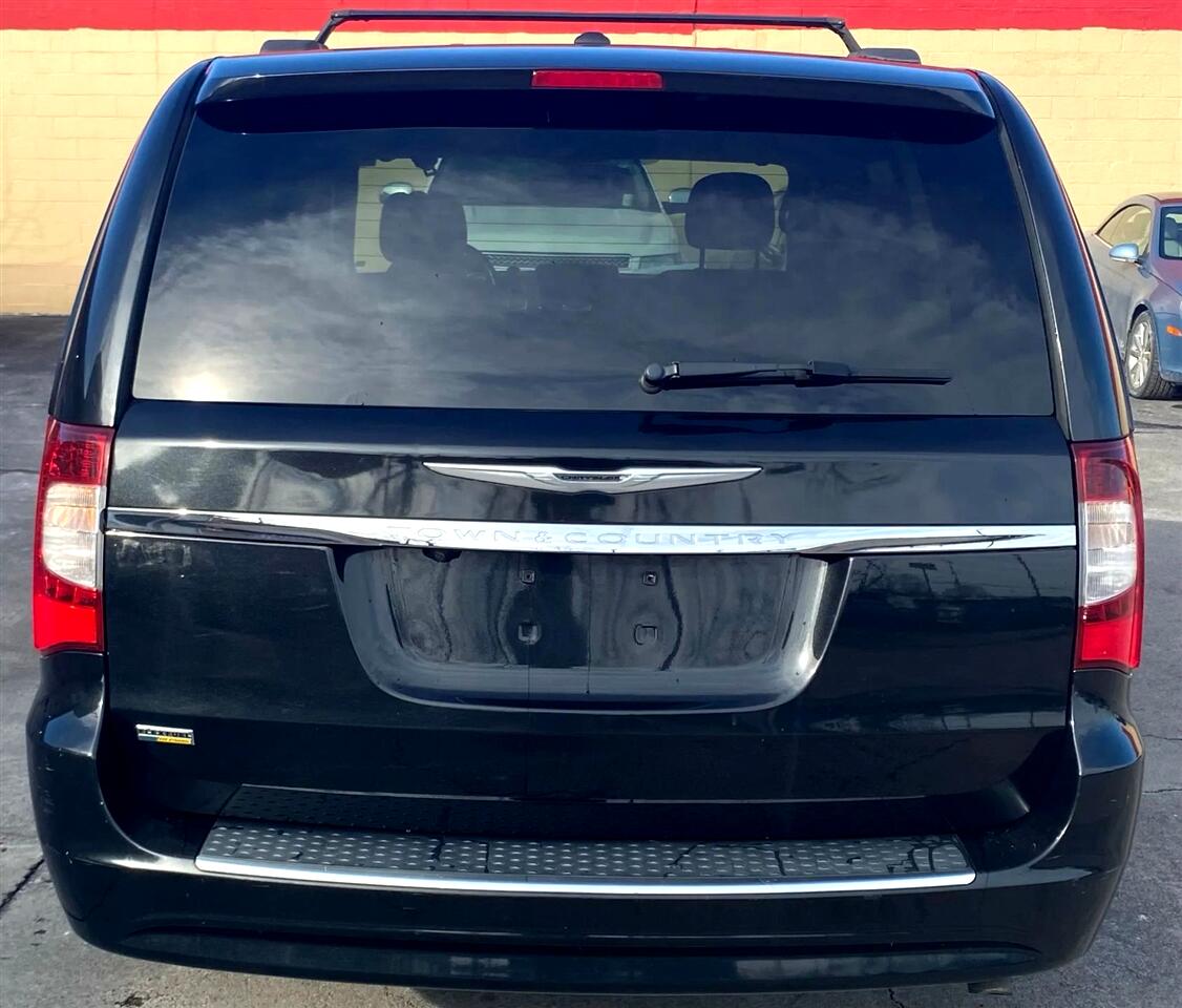 Chrysler Town & Country Touring 2016