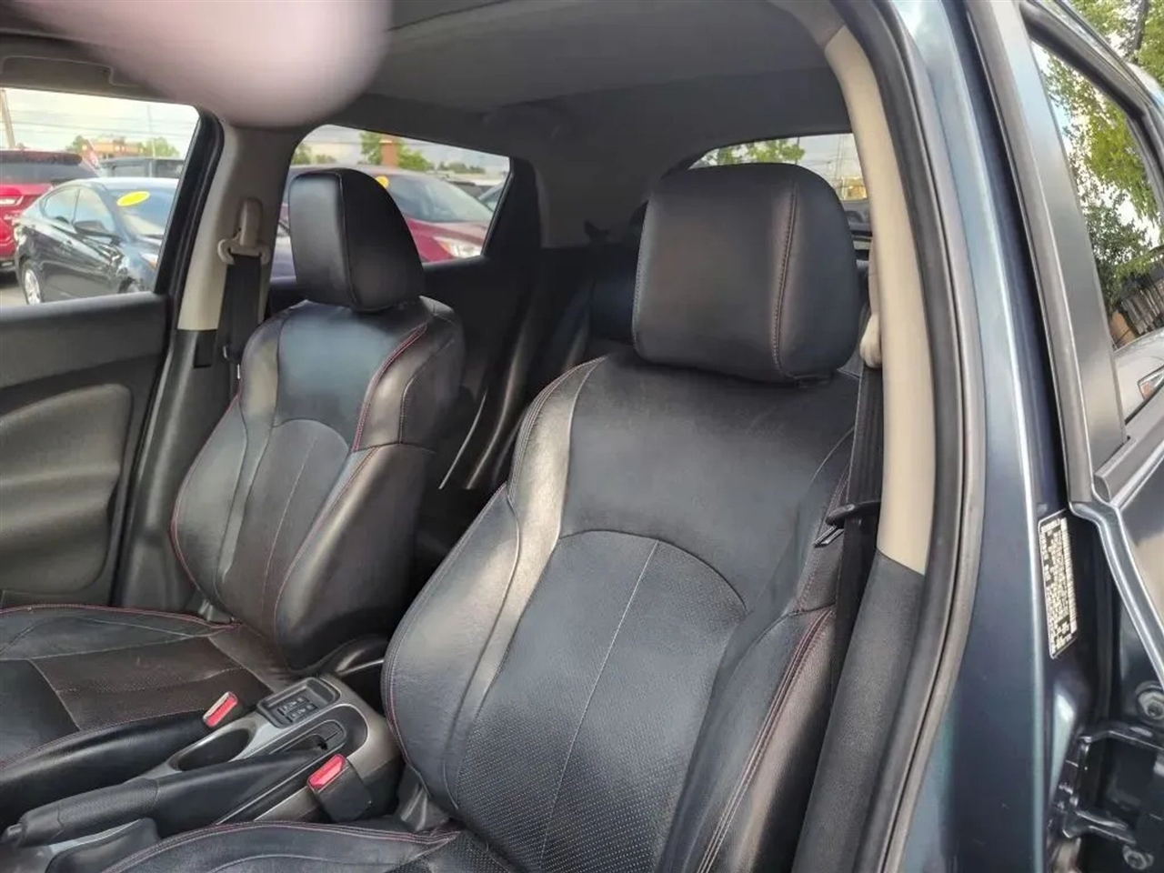 Nissan Juke SL FWD 2012