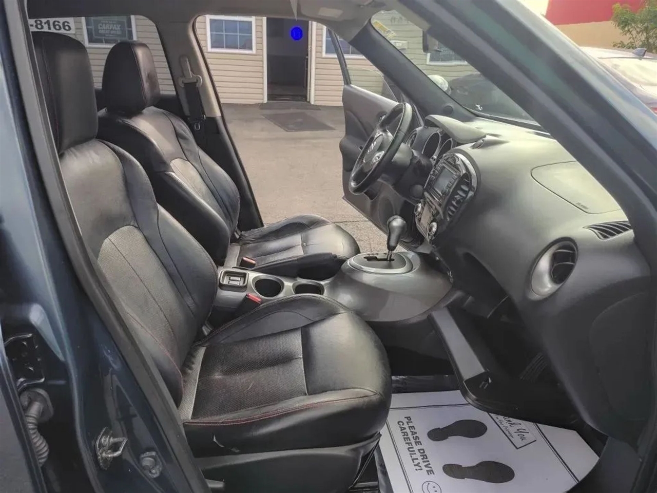 Nissan Juke SL FWD 2012