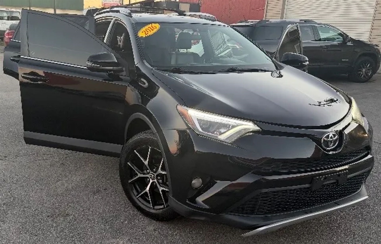 Toyota RAV4 SE 4WD 2016