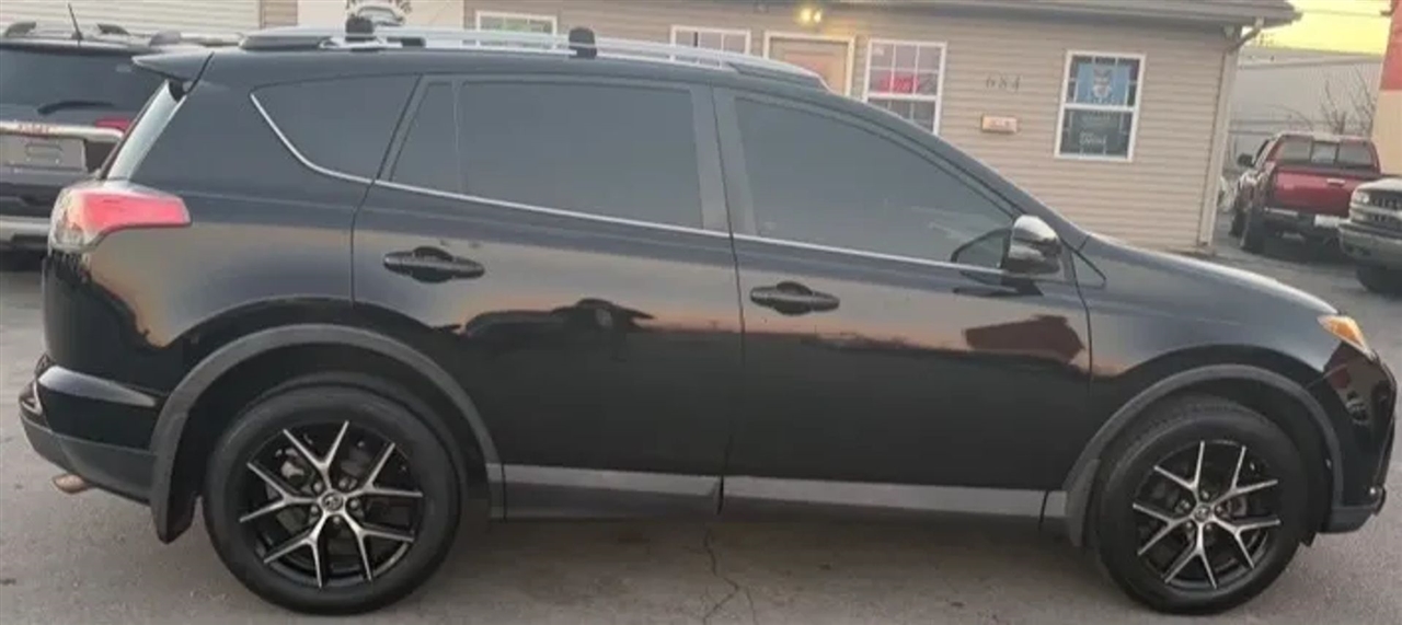 Toyota RAV4 SE 4WD 2016