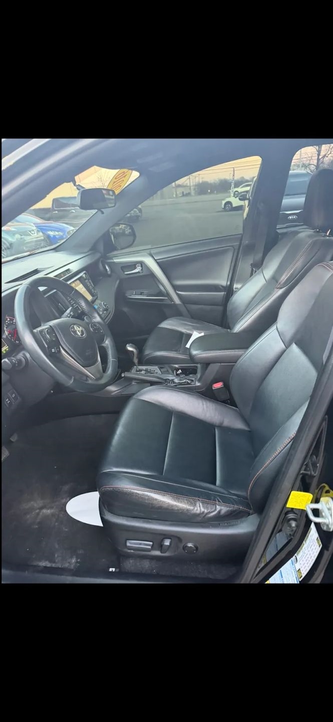 Toyota RAV4 SE 4WD 2016