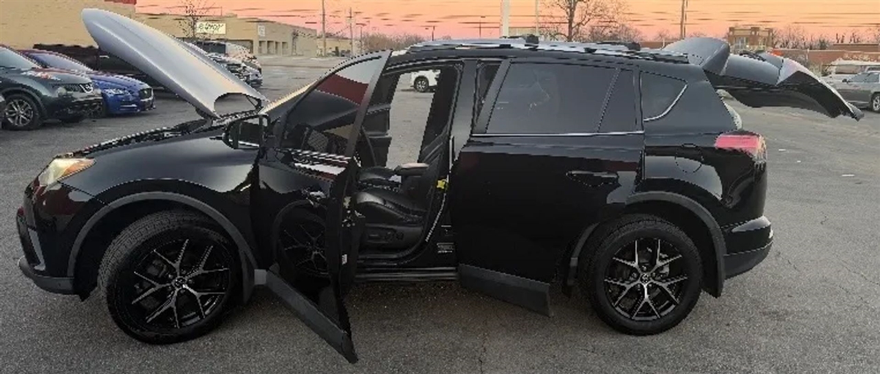 Toyota RAV4 SE 4WD 2016