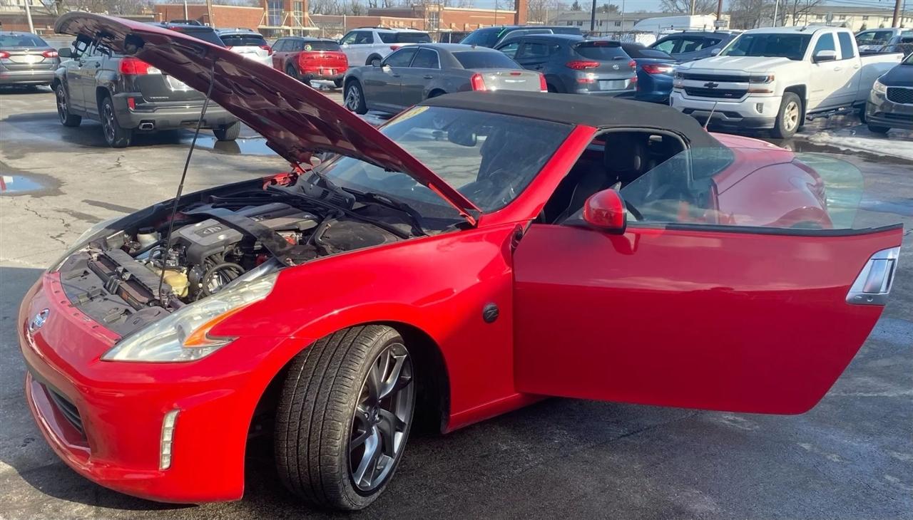 Nissan Z 370Z Touring Roadster 2013