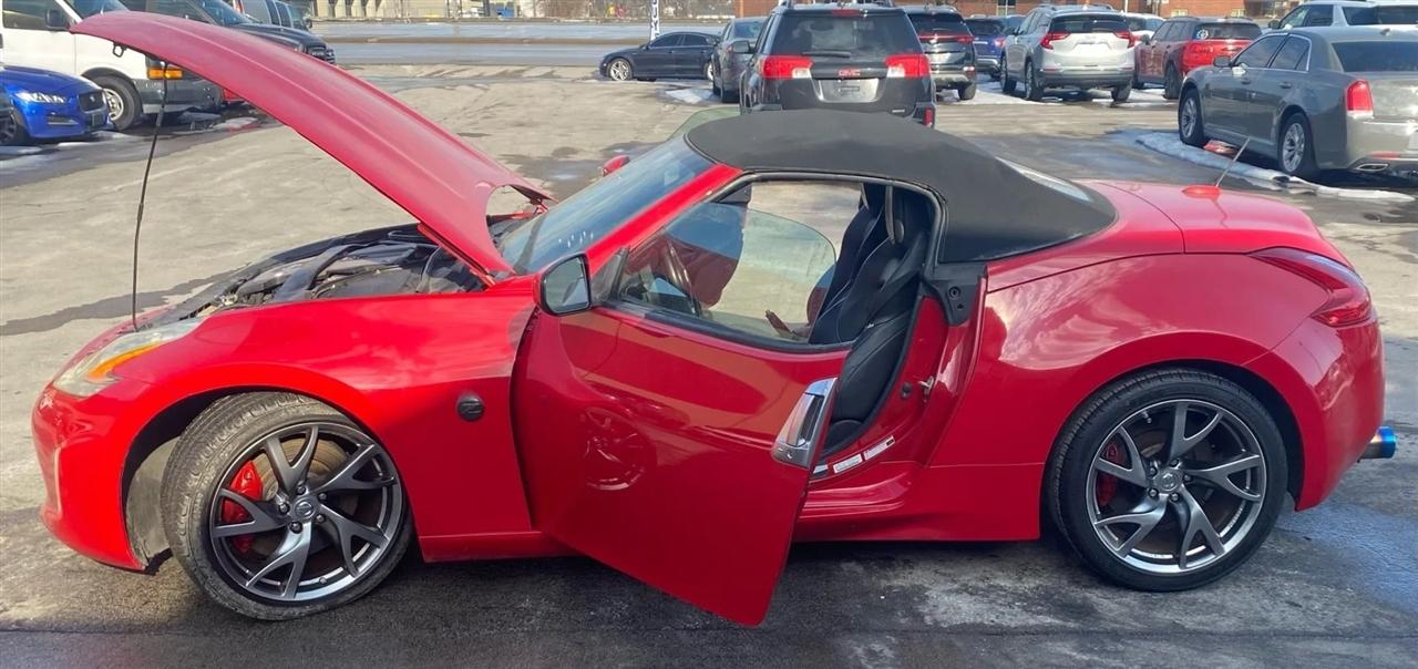 Nissan Z 370Z Touring Roadster 2013