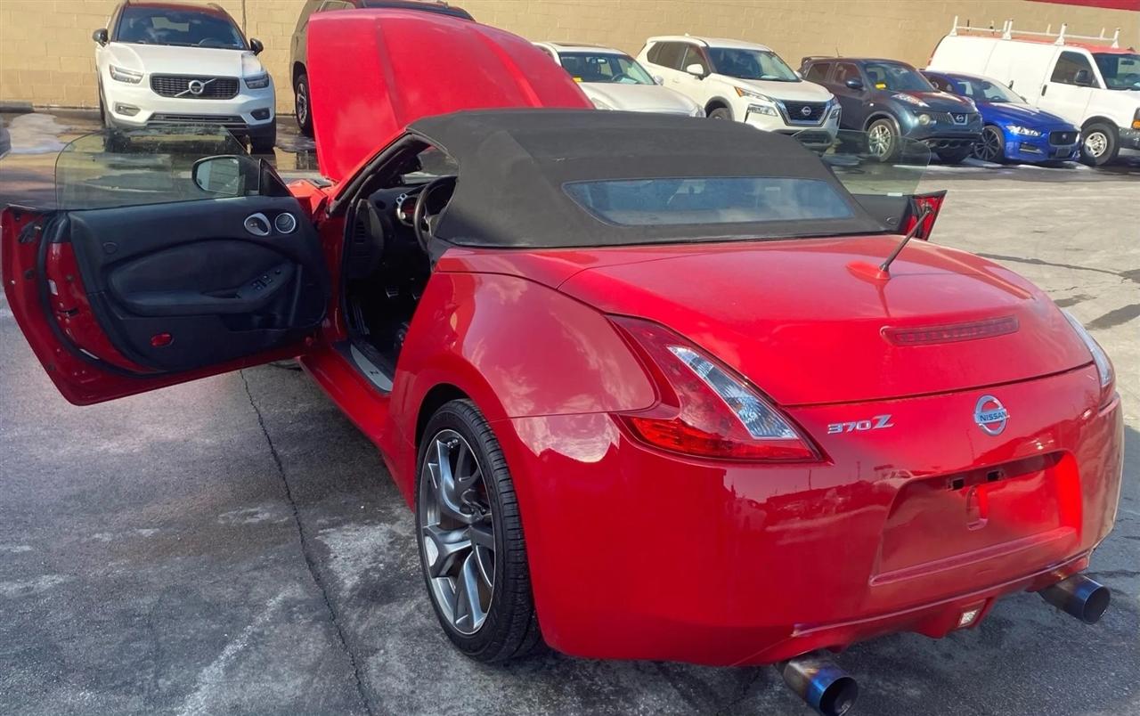 Nissan Z 370Z Touring Roadster 2013