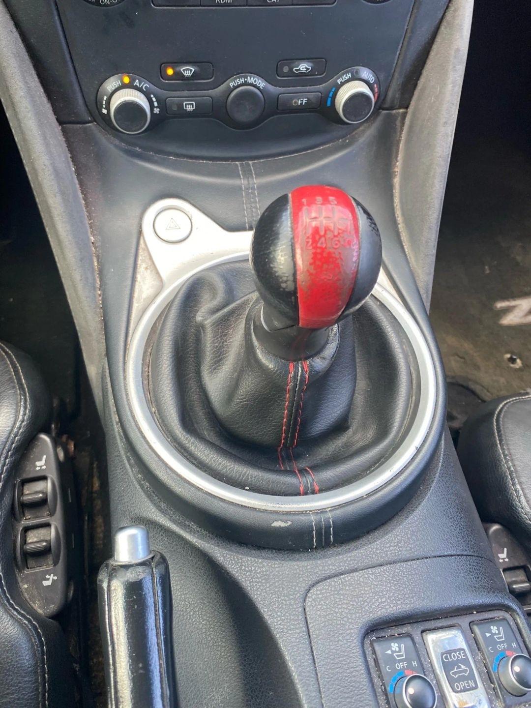 Nissan Z 370Z Touring Roadster 2013