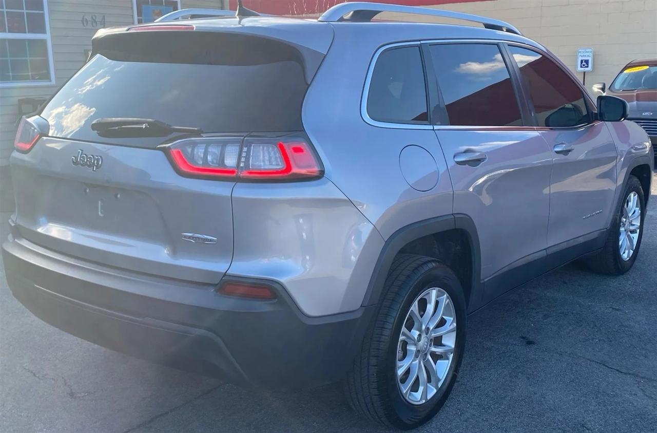 Jeep Cherokee Latitude FWD 2019