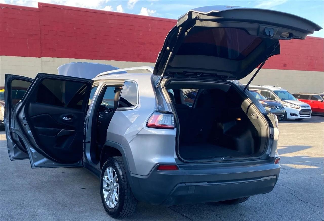 Jeep Cherokee Latitude FWD 2019