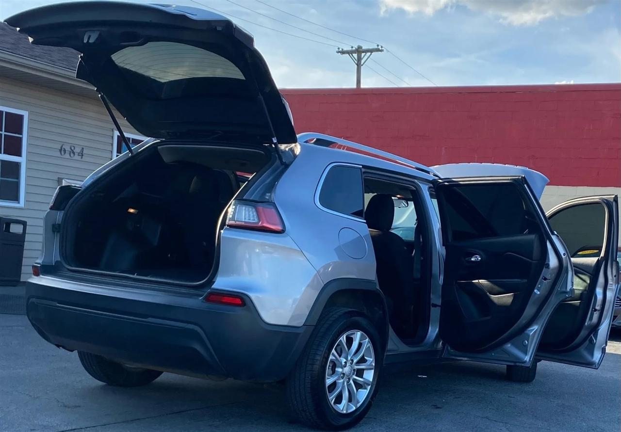 Jeep Cherokee Latitude FWD 2019