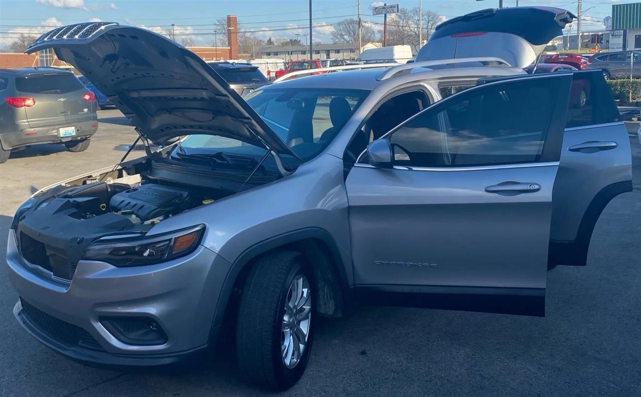 Jeep Cherokee Latitude FWD 2019