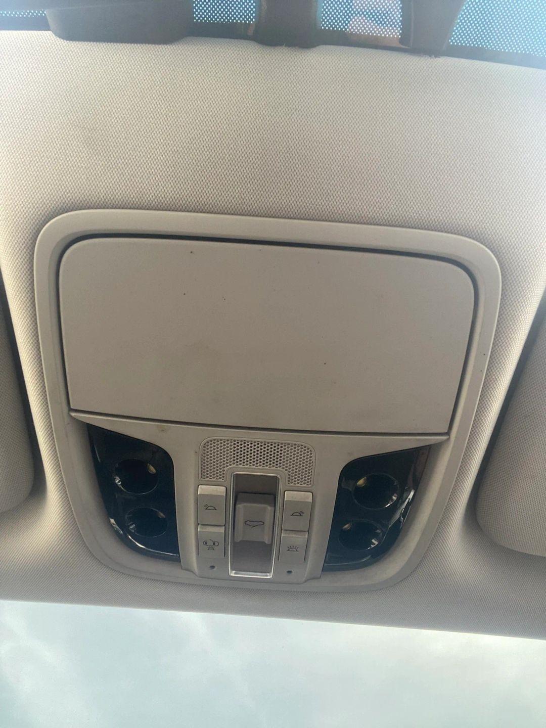 Kia Cadenza Technology 2017