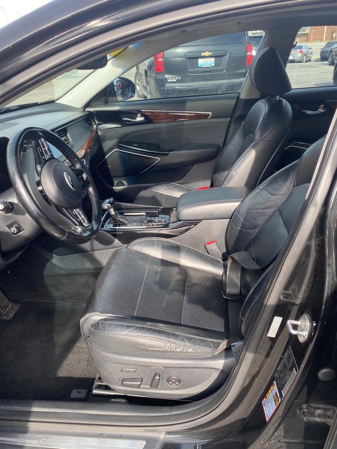 Kia Cadenza Technology 2017