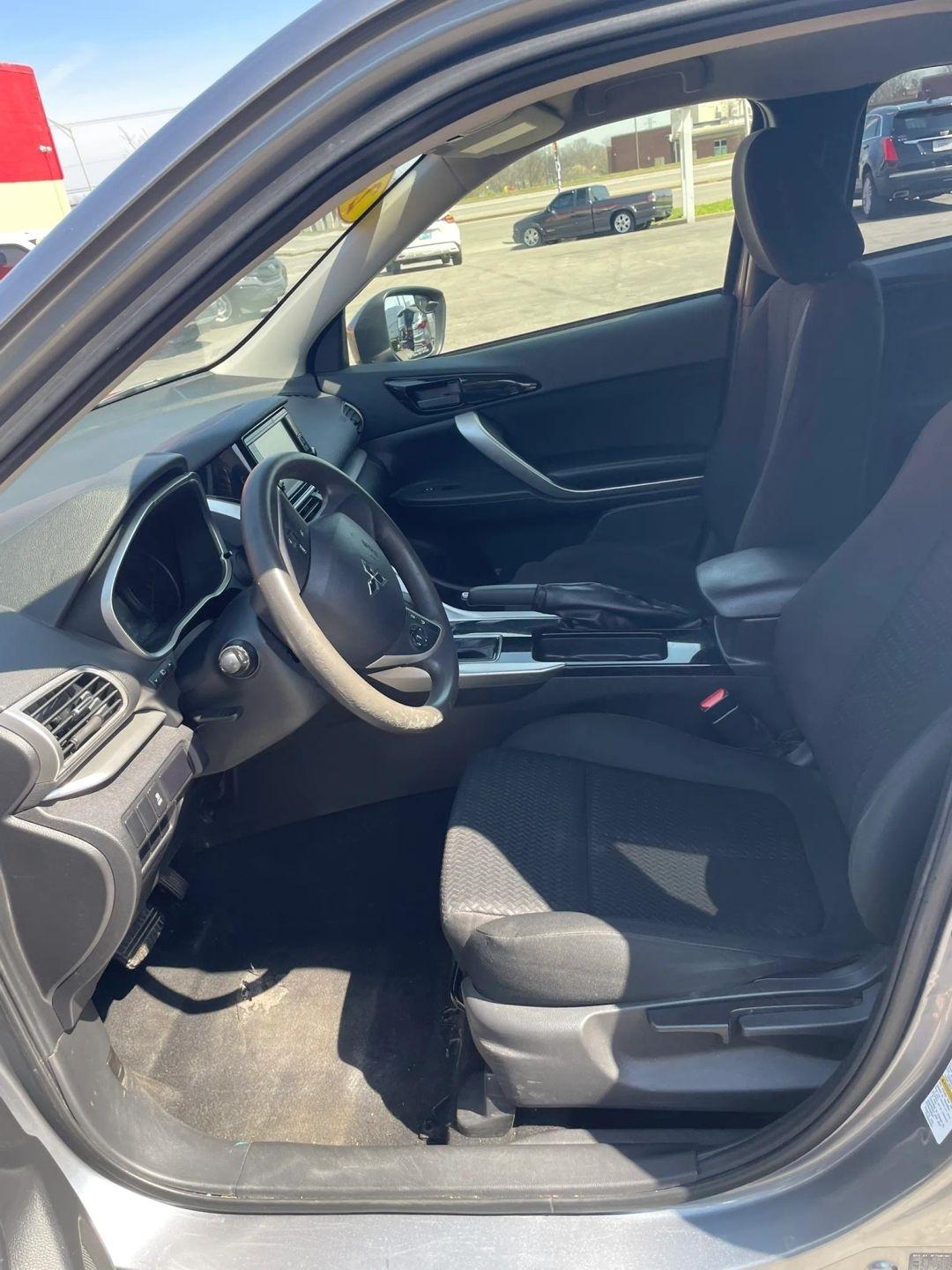 Mitsubishi Eclipse Cross ES 2020