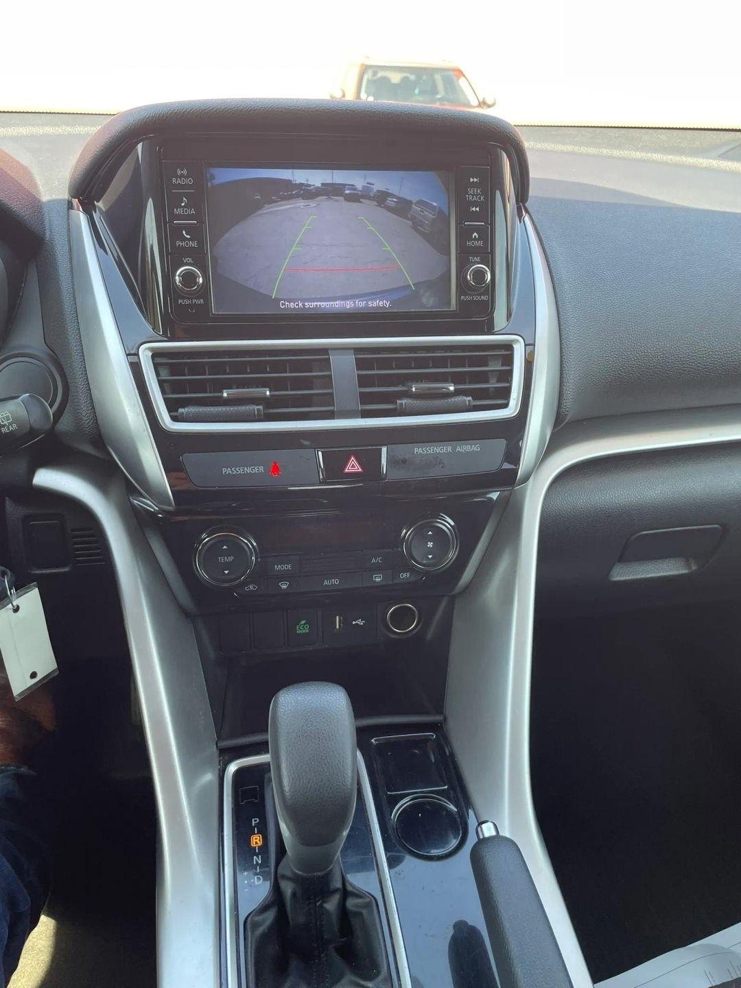 Mitsubishi Eclipse Cross ES 2020