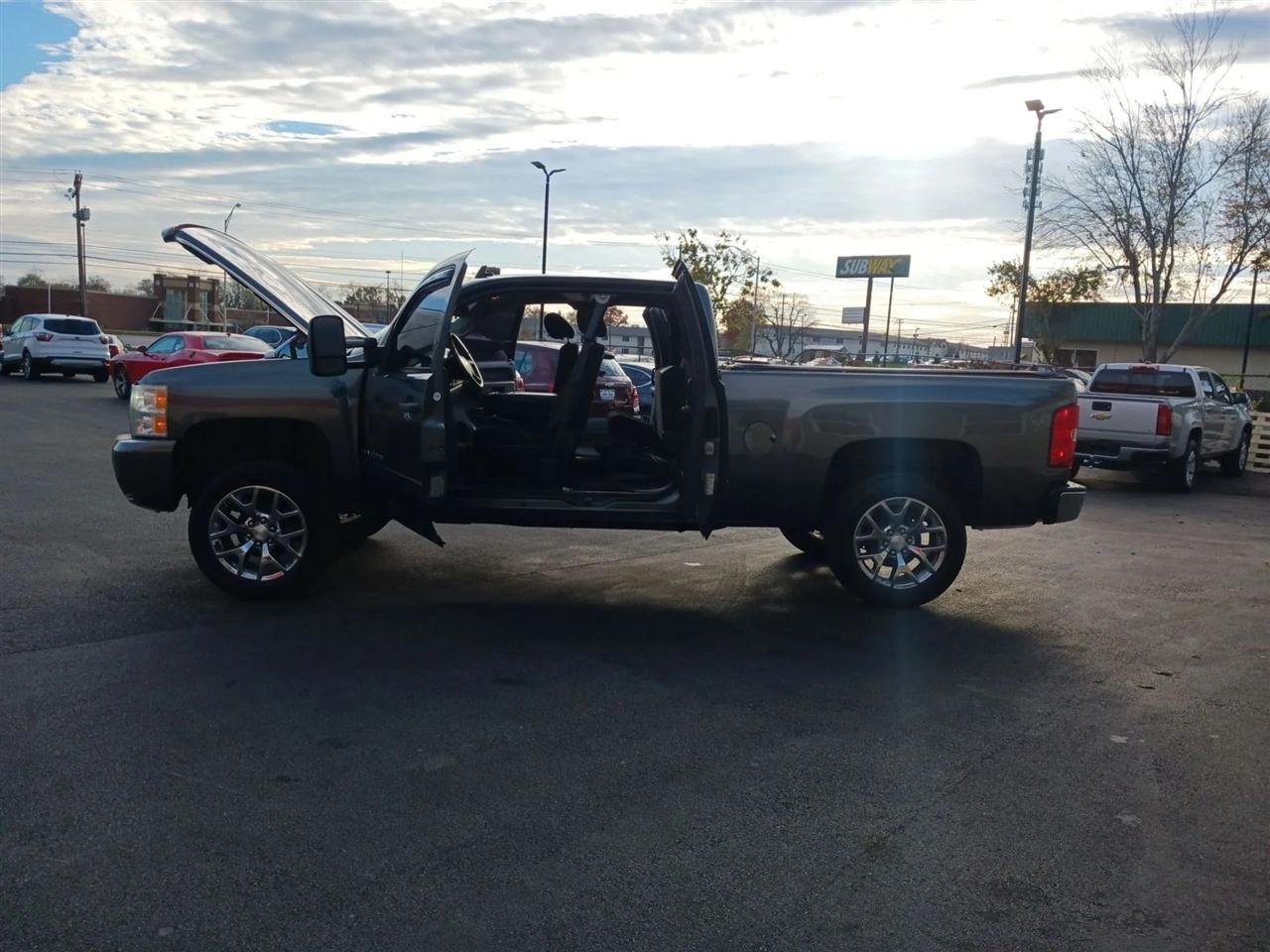 Chevrolet Silverado 1500 LT Ext. Cab 4WD 2011