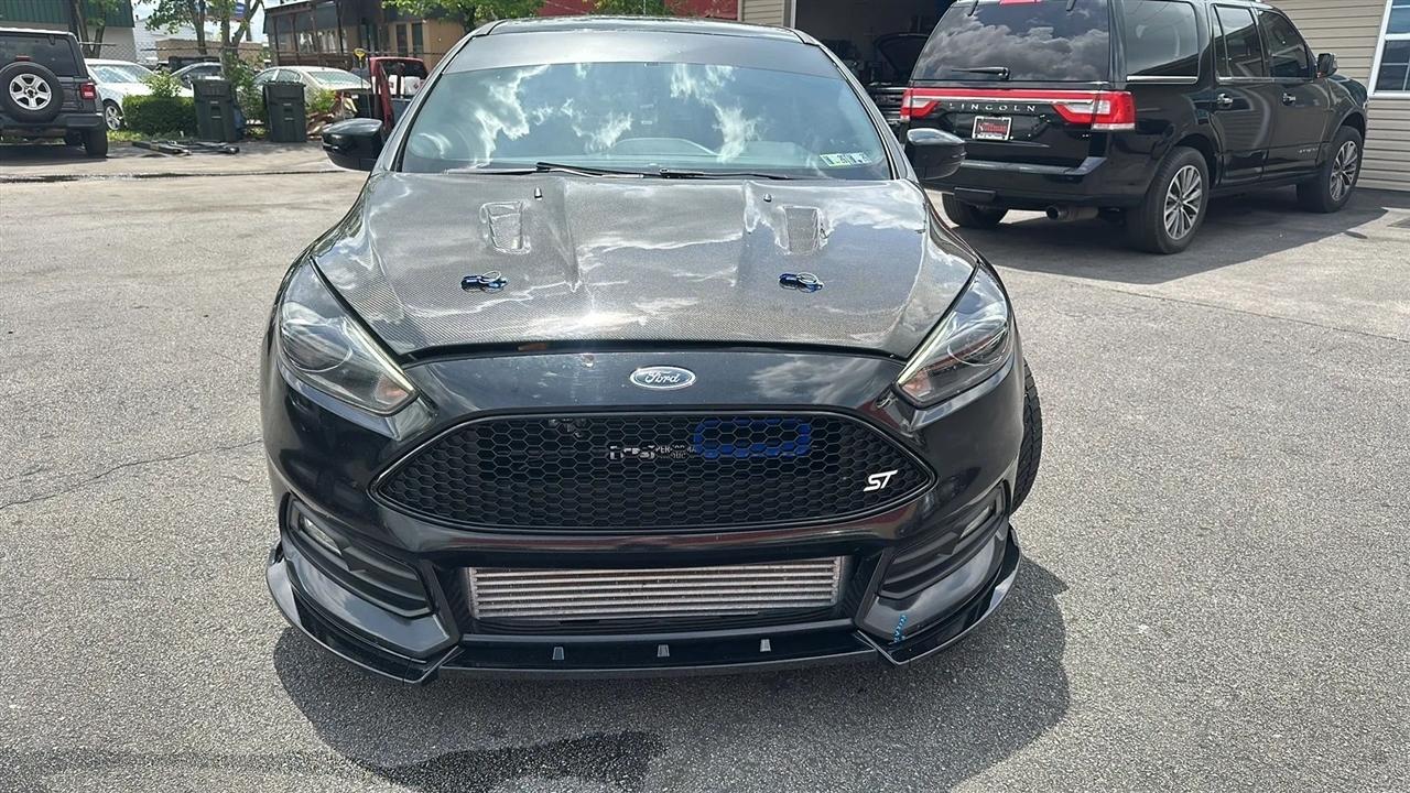 Ford Focus ST Hatch 2017