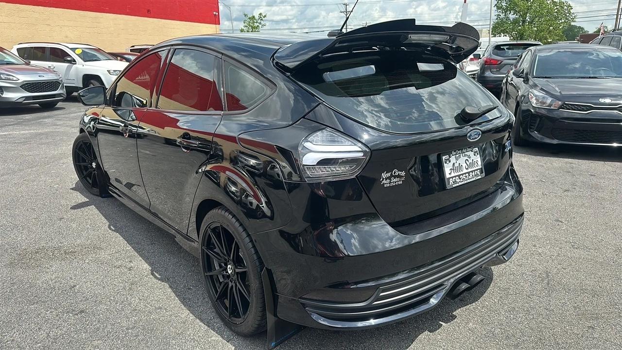 Ford Focus ST Hatch 2017