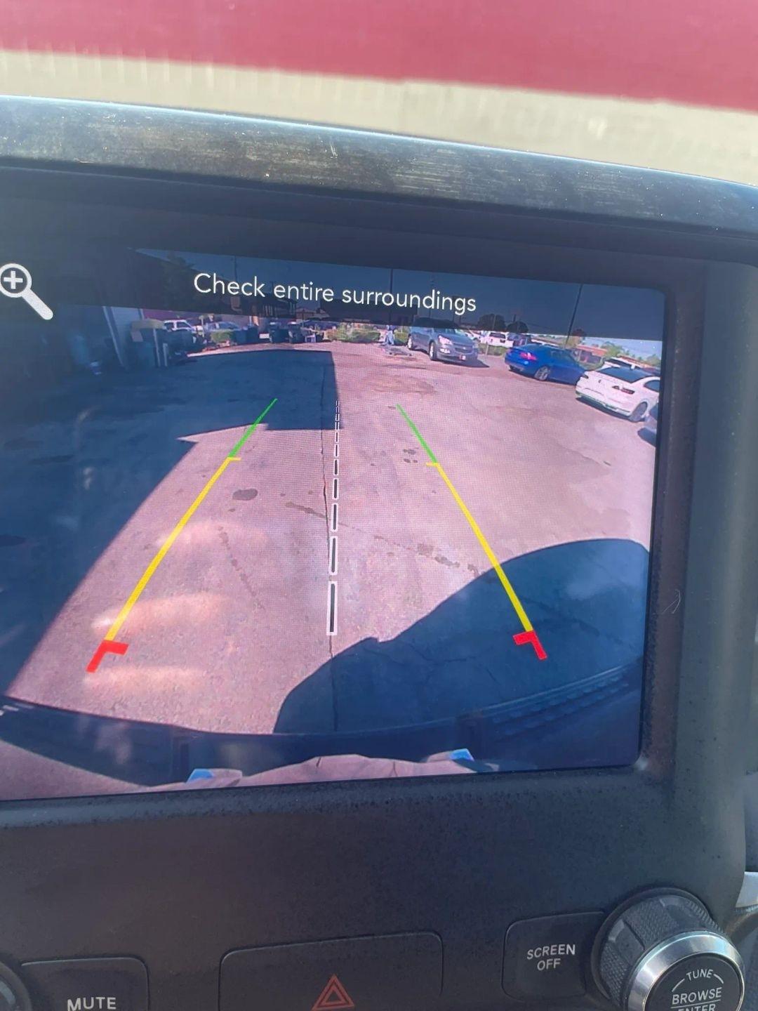 RAM 1500 Lone Star Crew Cab SB 4WD 2020