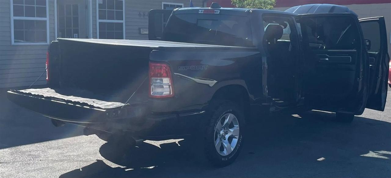 RAM 1500 Lone Star Crew Cab SB 4WD 2020