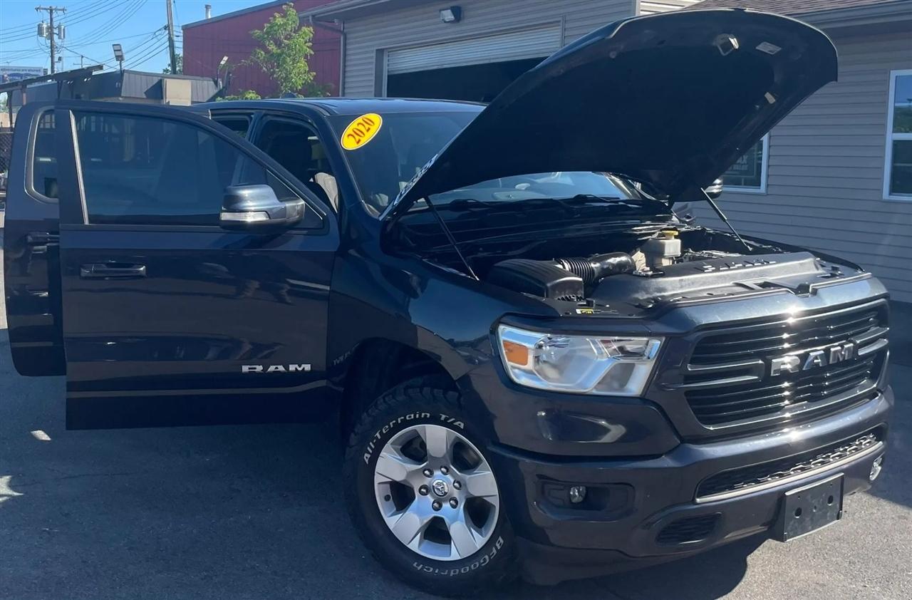 RAM 1500 Lone Star Crew Cab SB 4WD 2020