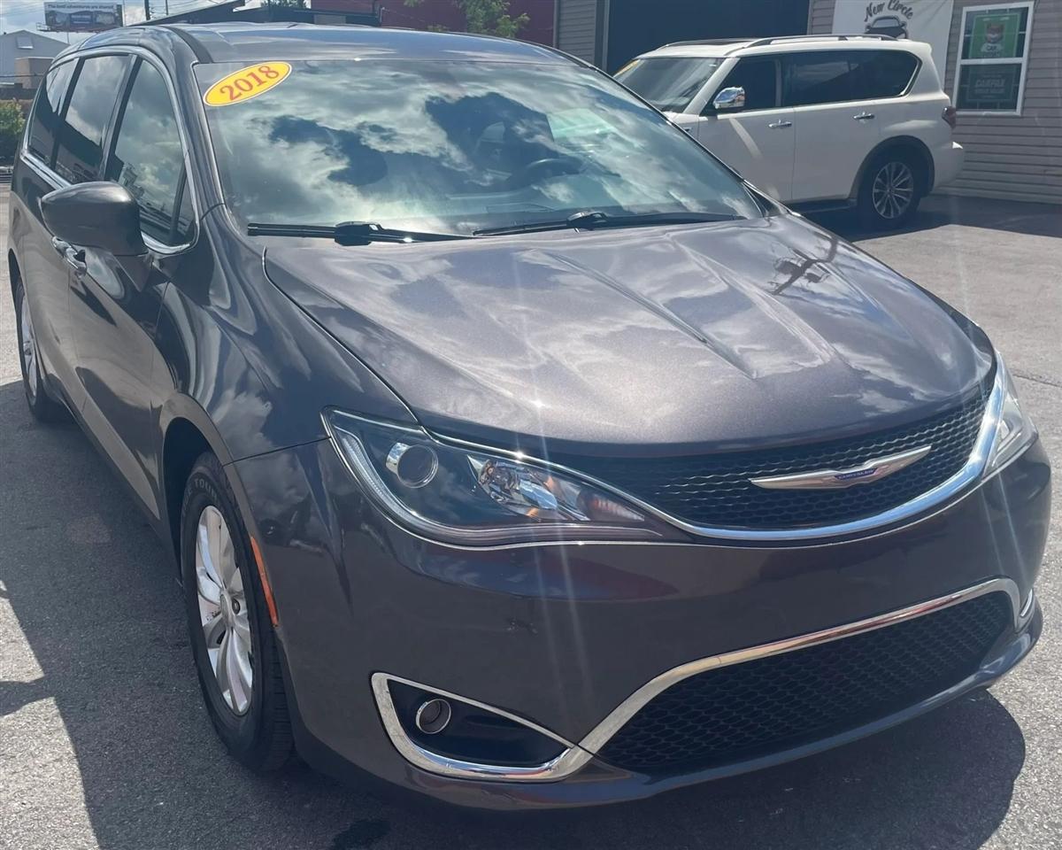 2018 Chrysler Pacifica Touring Plus