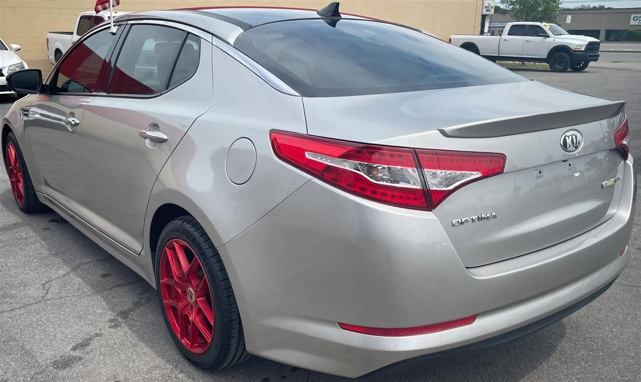 Kia Optima Hybrid LX 2013
