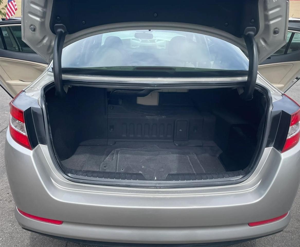 Kia Optima Hybrid LX 2013