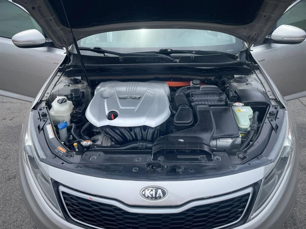 Kia Optima Hybrid LX 2013