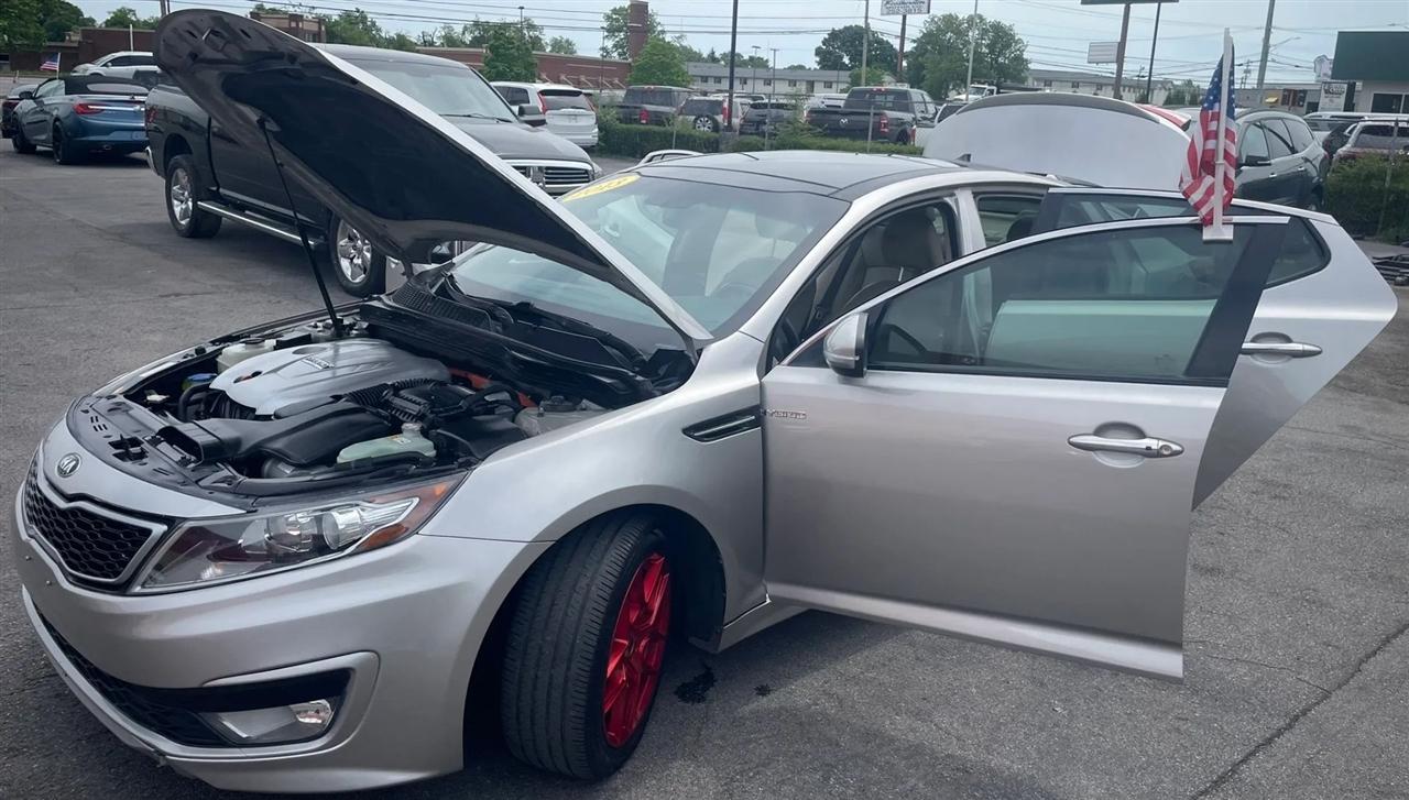Kia Optima Hybrid LX 2013