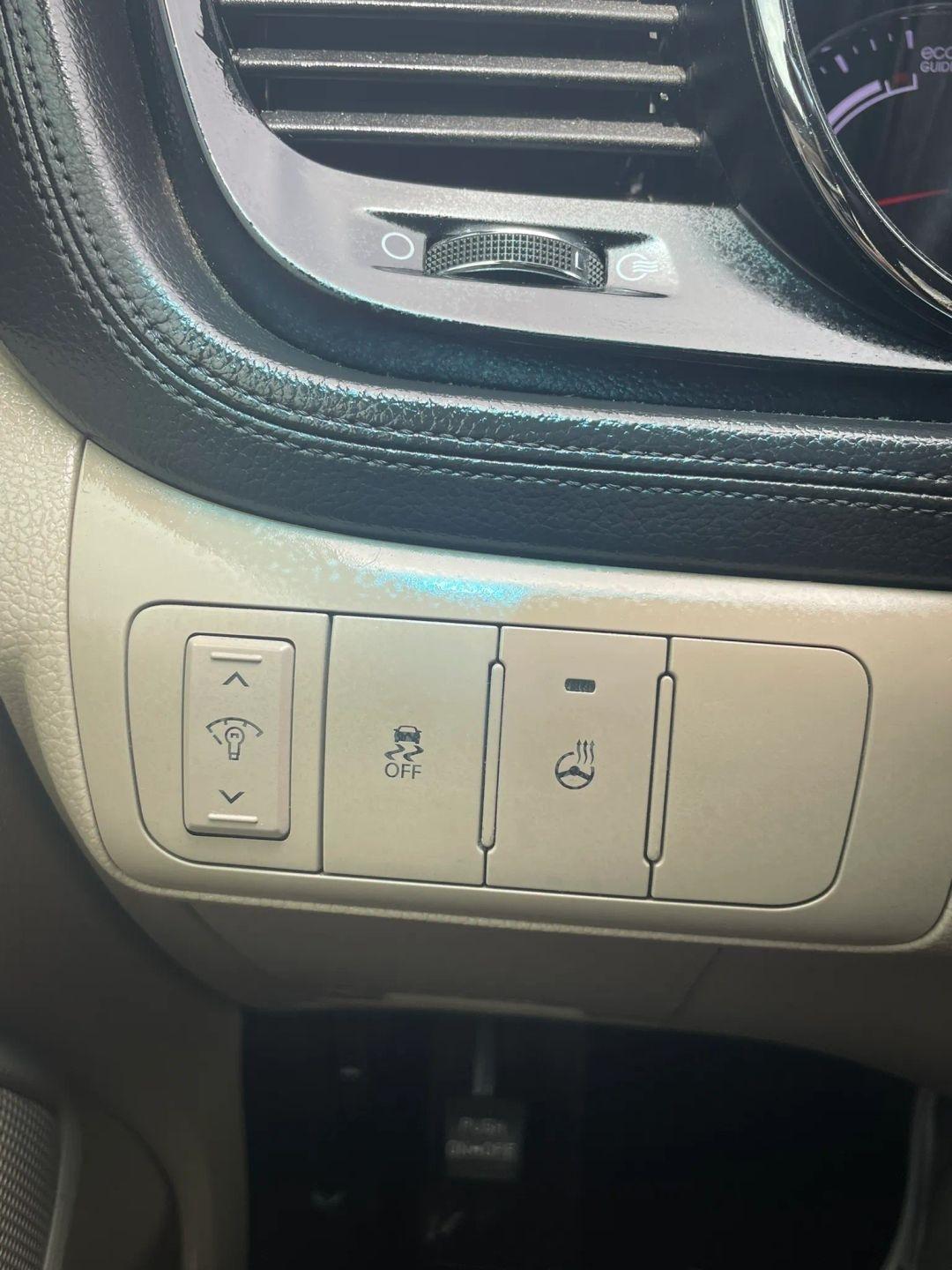 Kia Optima Hybrid LX 2013
