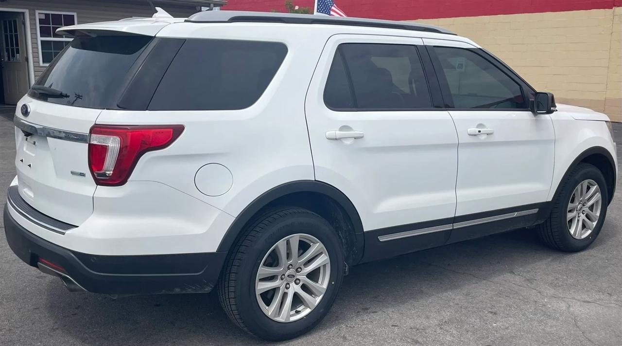 Ford Explorer XLT 4WD 2018