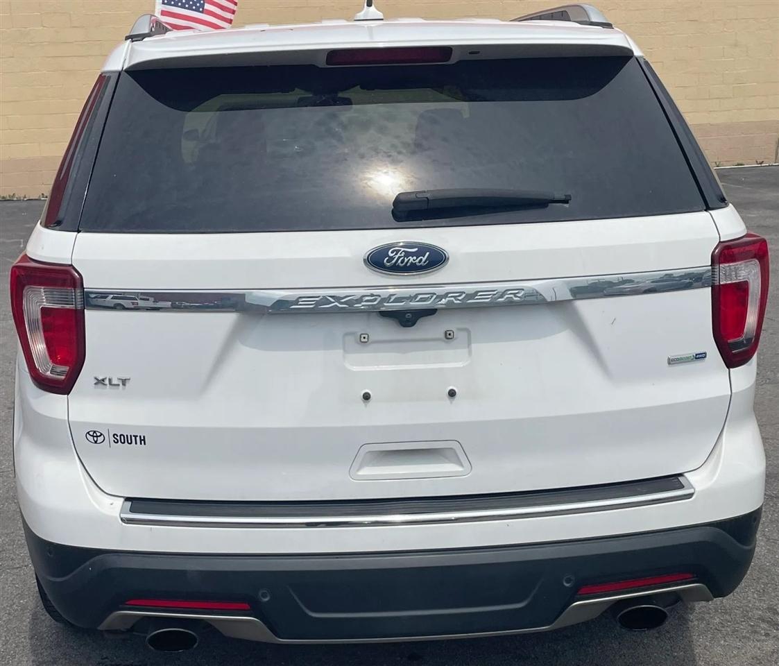 Ford Explorer XLT 4WD 2018