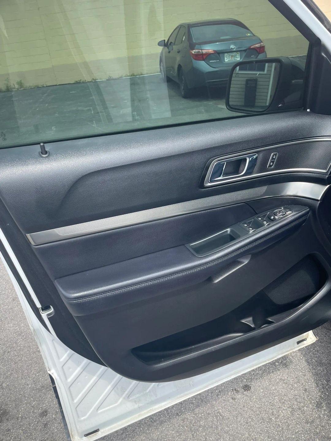 Ford Explorer XLT 4WD 2018