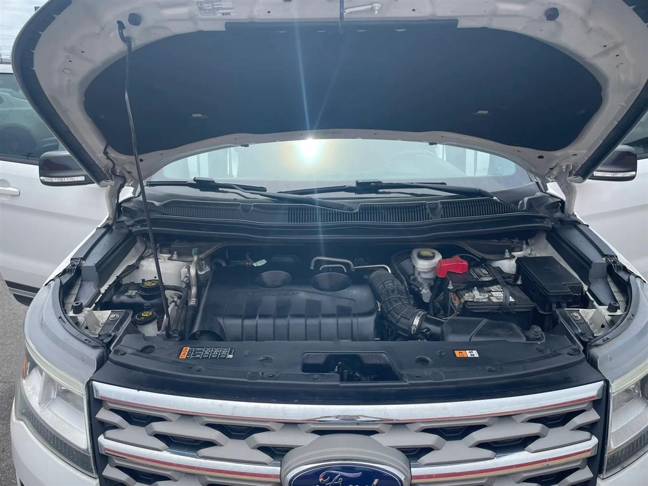 Ford Explorer XLT 4WD 2018