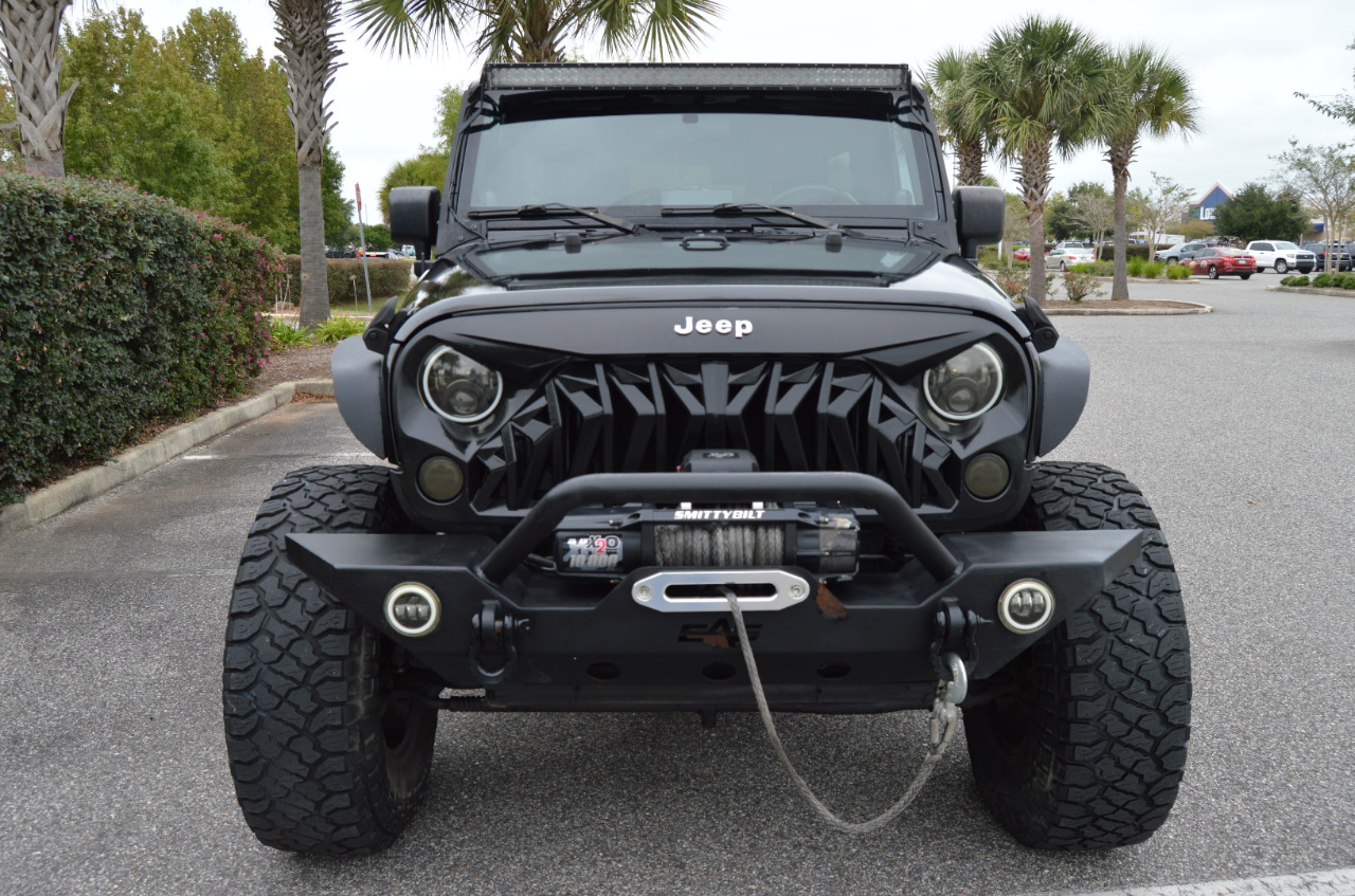 Jeep Wrangler Unlimited Sahara 4WD 2010 Jeep Wrangler Unlimited Sahara 4WD 2010
