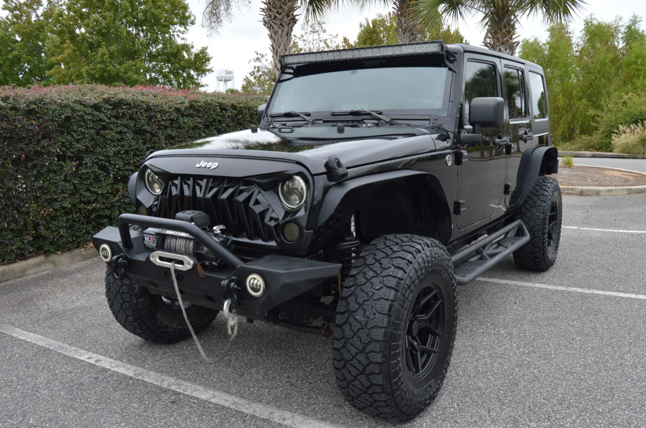 Jeep Wrangler Unlimited Sahara 4WD 2010 Jeep Wrangler Unlimited Sahara 4WD 2010