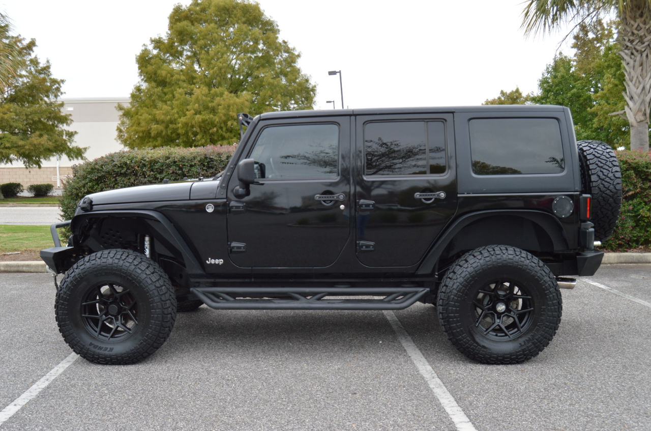 Jeep Wrangler Unlimited Sahara 4WD 2010 Jeep Wrangler Unlimited Sahara 4WD 2010