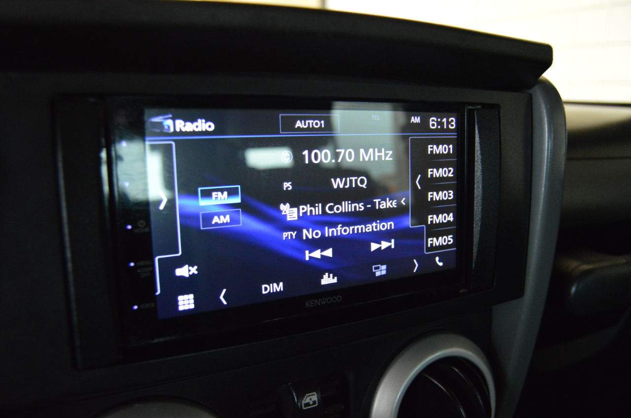 Jeep Wrangler Unlimited Sahara 4WD 2010 Jeep Wrangler Unlimited Sahara 4WD 2010