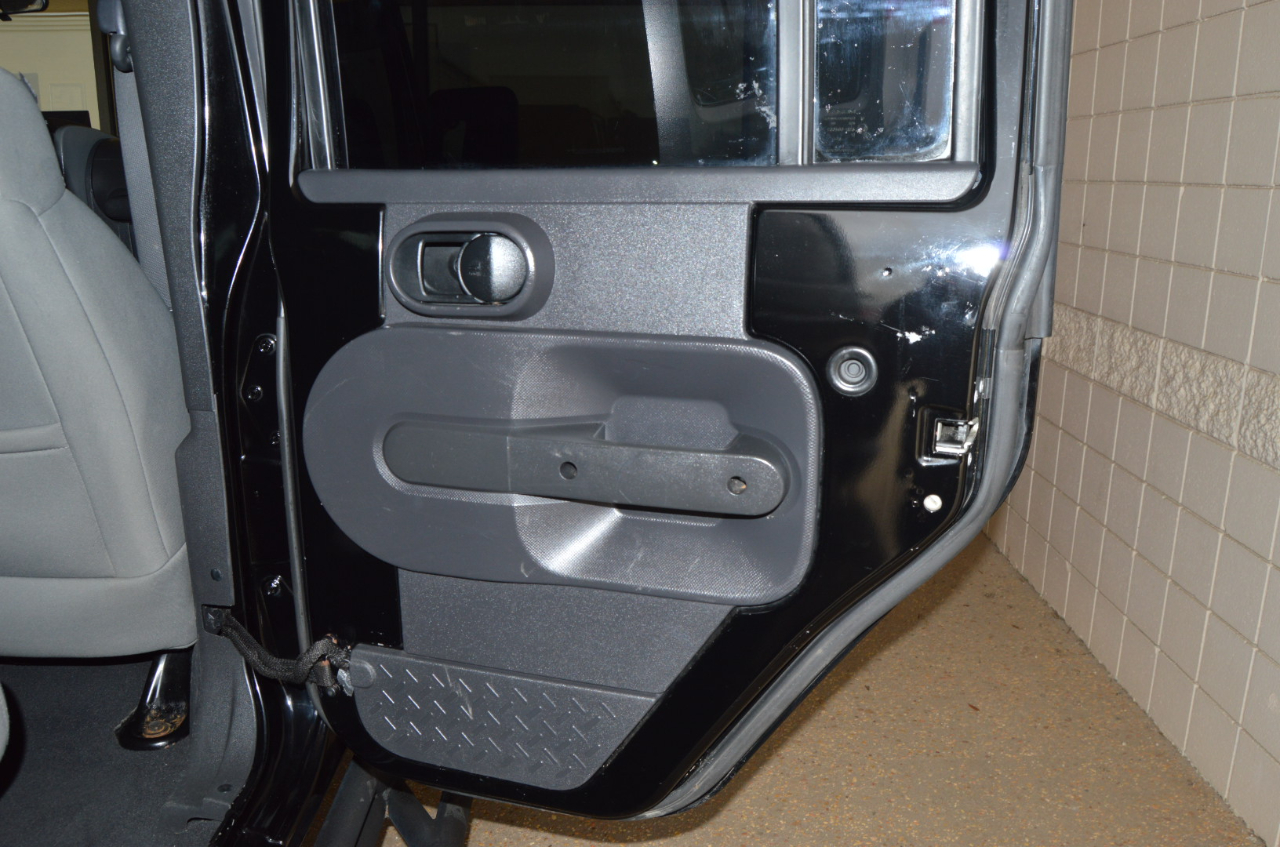 Jeep Wrangler Unlimited Sahara 4WD 2010 Jeep Wrangler Unlimited Sahara 4WD 2010