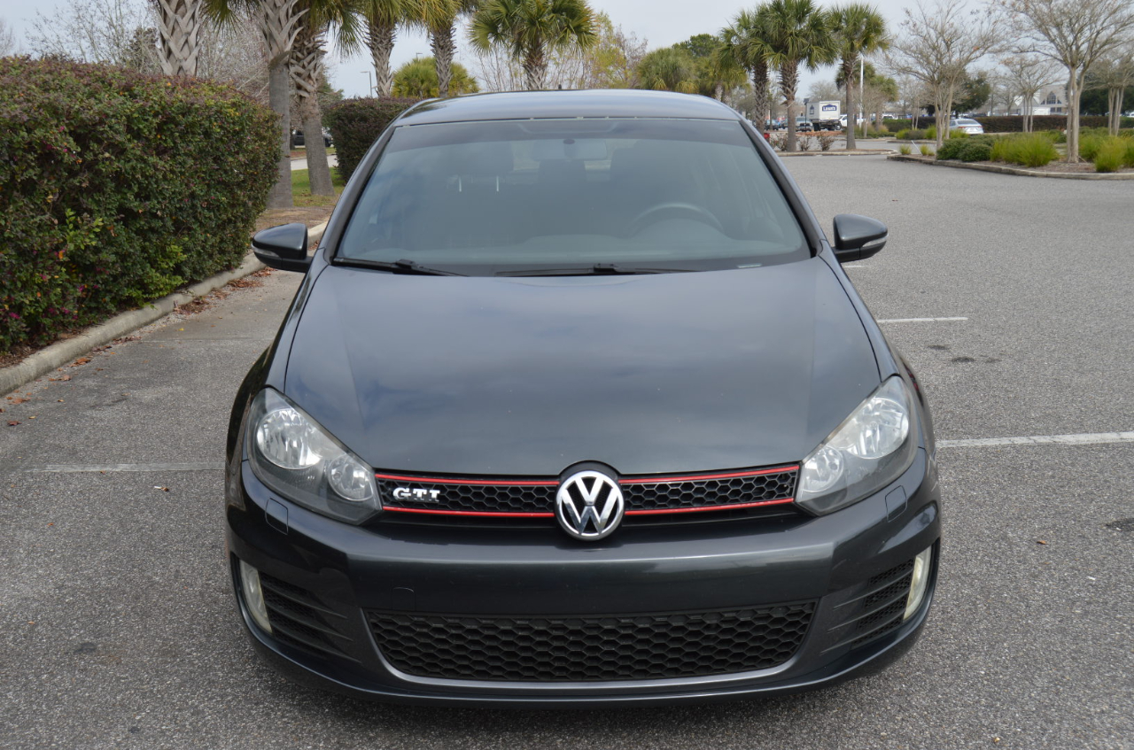 Volkswagen GTI 2.0T Sedan 2011