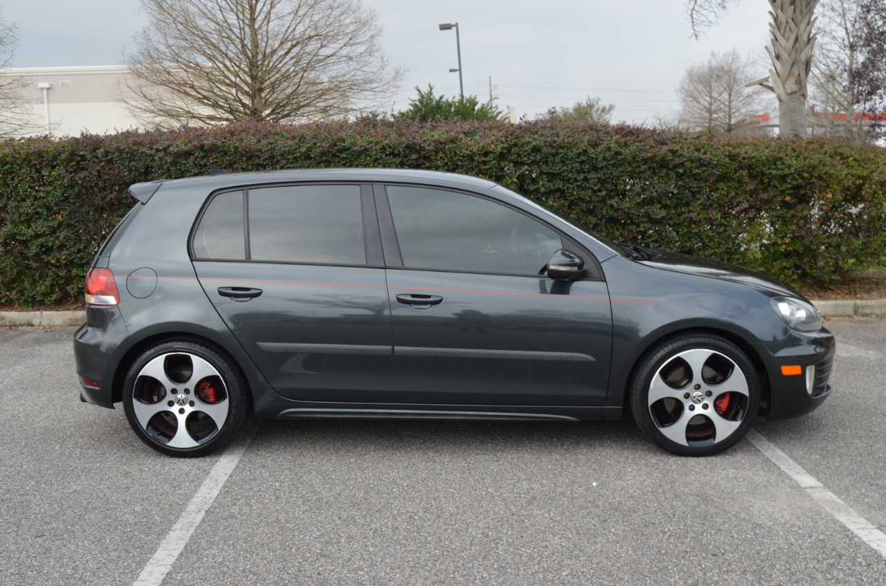 Volkswagen GTI 2.0T Sedan 2011
